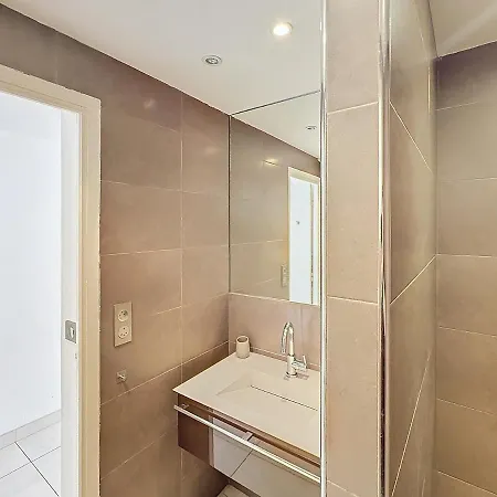 57m2 Croisette Martinez, Sea View Apartment Cannes